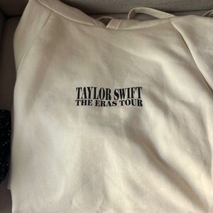 2XL size Taylor Swift Eras tour sweatshirt bought on May 29, 2023